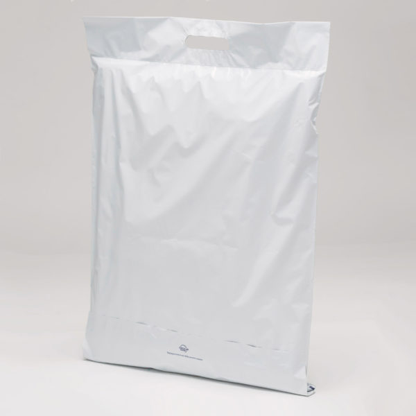 big mailing bag white with a handle