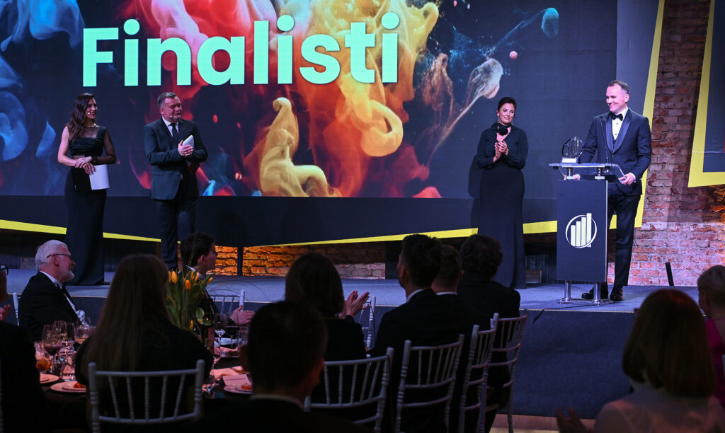 Jure Širić, Managing Director at Modepack holding a speech at EY Entrepreneur Of The Year awards